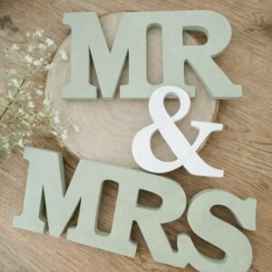 Mr & Mrs