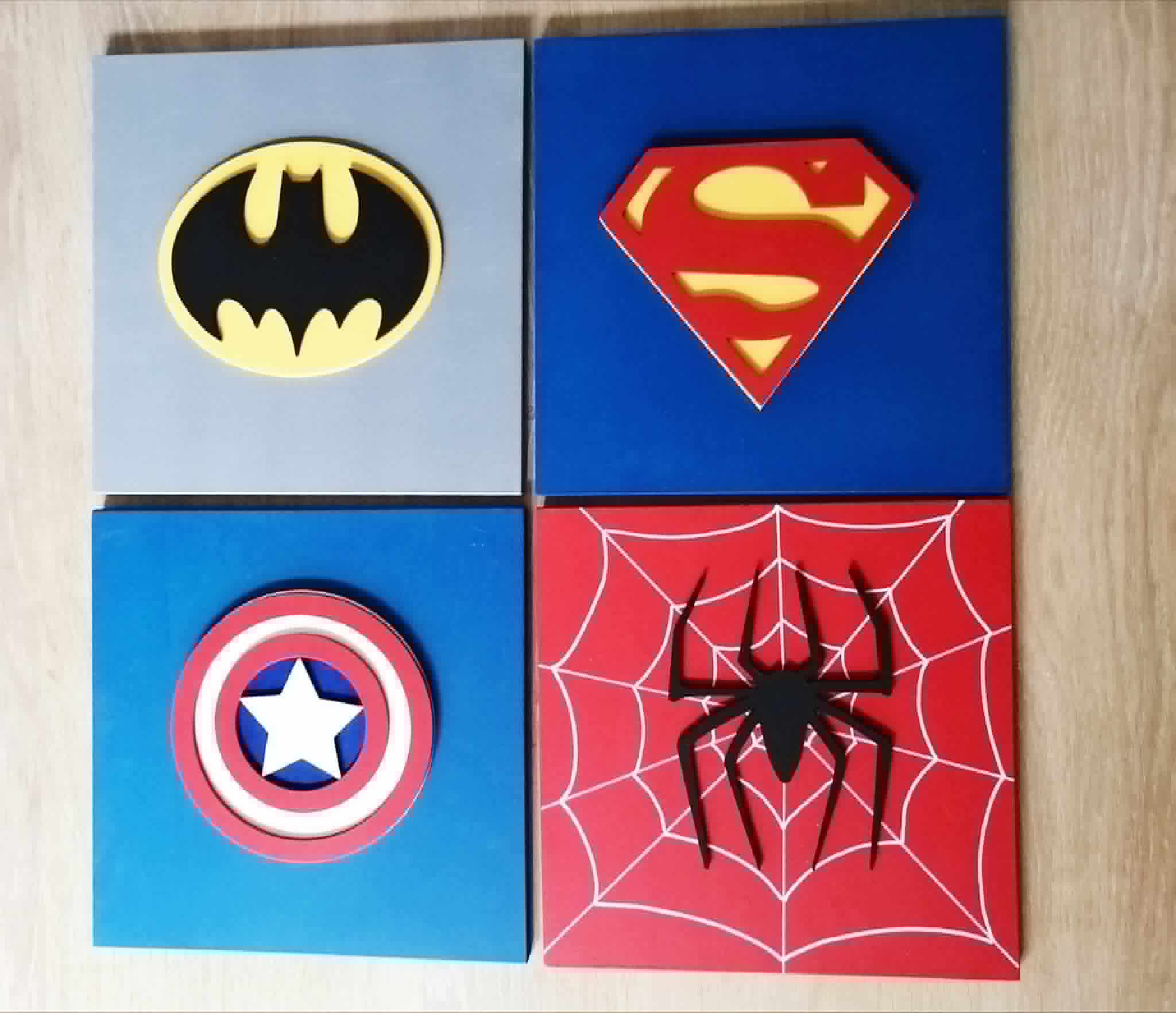 4 Tableaux super héro